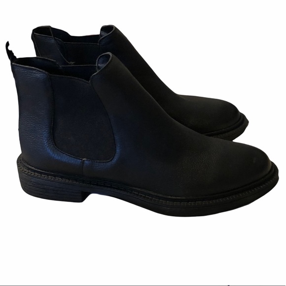 Kenneth Cole Chelsea Boots, Black - Picture 3 of 12
